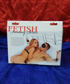 Sexy shop Le Pon Pon Pipedream fetish fantasy cuff@tether